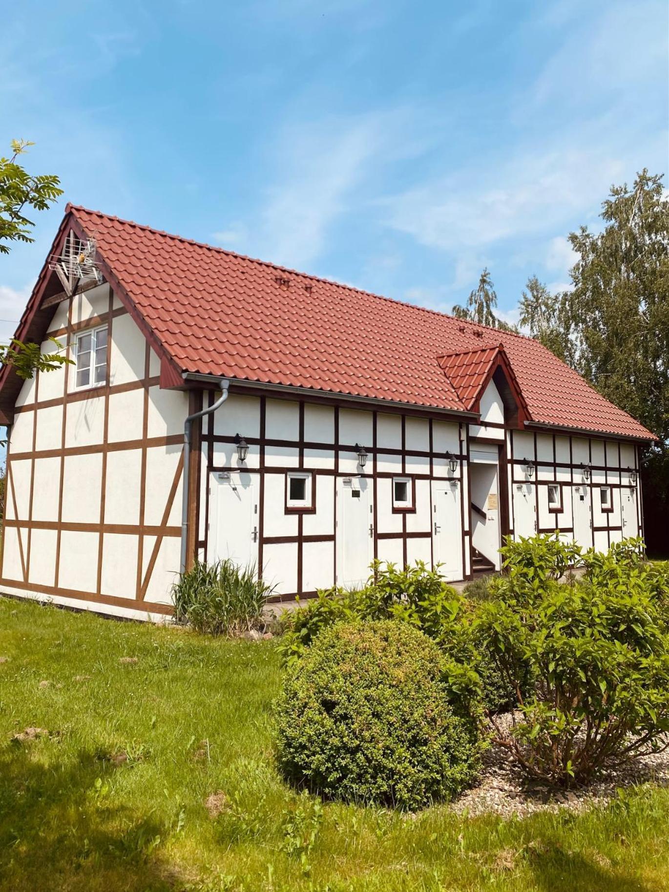 Dworek Golikowo Slawno Exterior photo